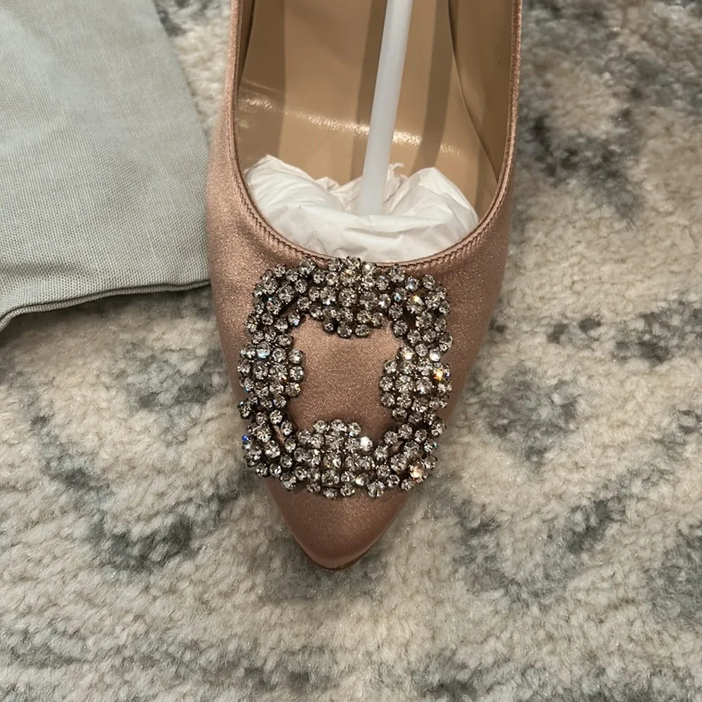 Manolo Blahnik Satin Hangisi Pumps Blush 70mm 38.5 - Picture 3 of 9